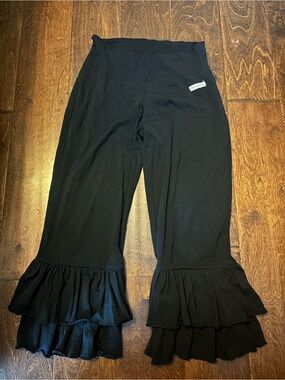 Black Ruffle Hem Women’s Capri Bottoms - Sew Sassy